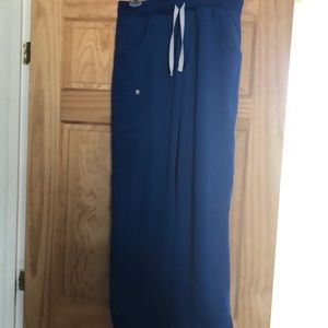 Figs scrub set winning blue.